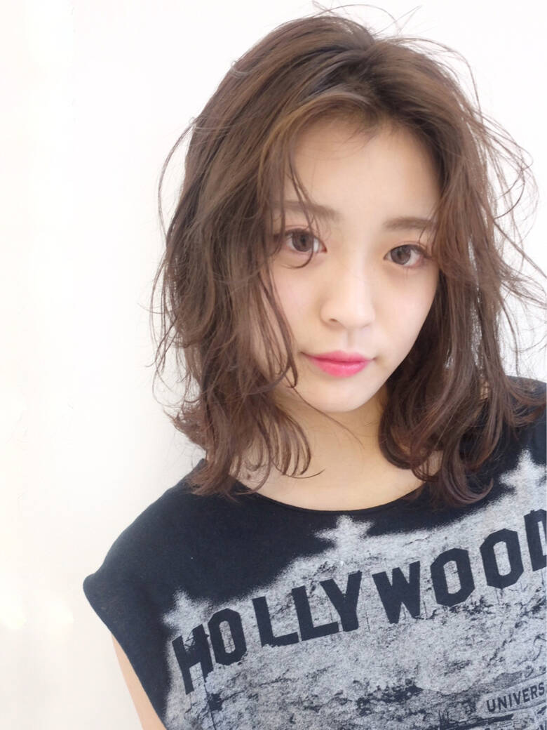 ミディアム グレージュ 大人かわいい ゆるふわ Hair People原宿 日比野 恵理 3987 Hair ミディアム グレージュ 大人かわいい ゆるふわ Hair People原宿 日比野 恵理 3987 Hair