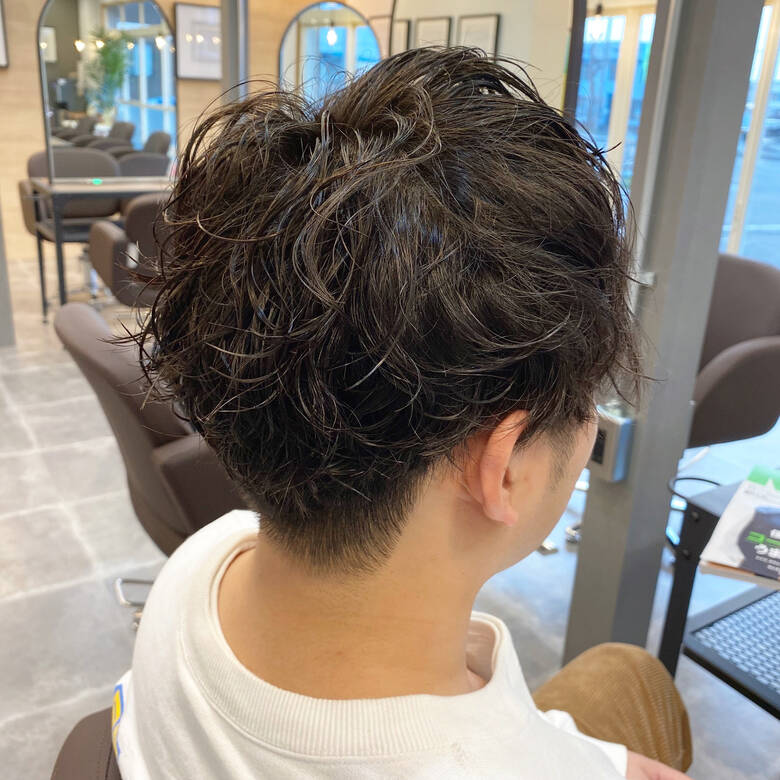 メンズカット スパイラルパーマ メンズマッシュ ナチュラル Aube Hair Lutella 坂本広大 Hair