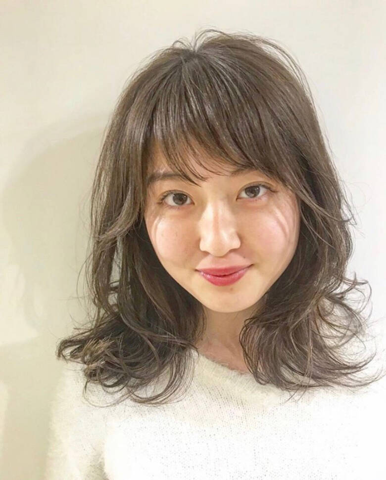 デート ミディアム ヘアアレンジ レイヤー Salowin表参道 伊東咲紀 Hair