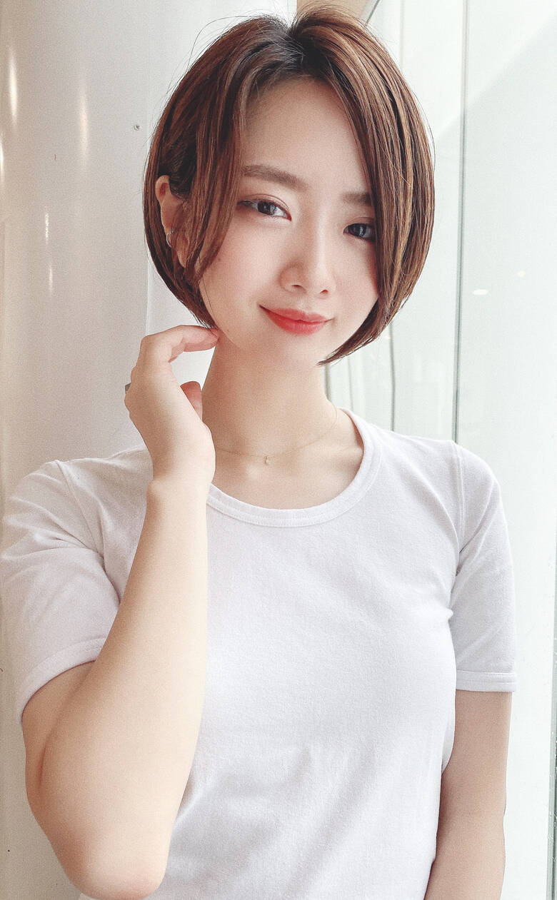 アウトドア ショートボブ アンニュイほつれヘア デート Neutral Produce By Garden 矢野佑太郎 Hair