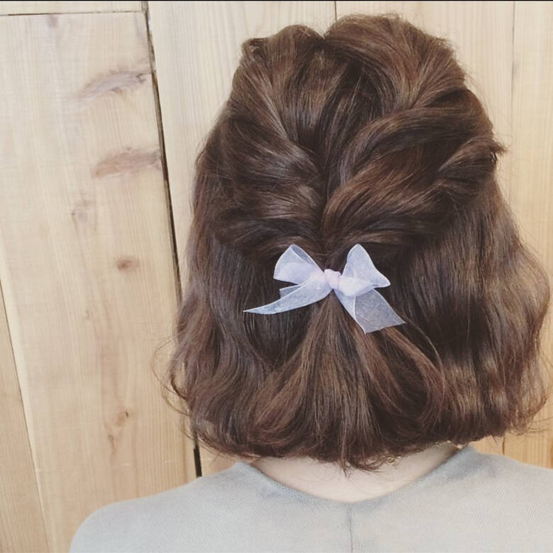 ナチュラル ミディアム 簡単ヘアアレンジ デート Till Emi Till Hair ナチュラル ミディアム 簡単ヘアアレンジ デート Till Emi Till Hair