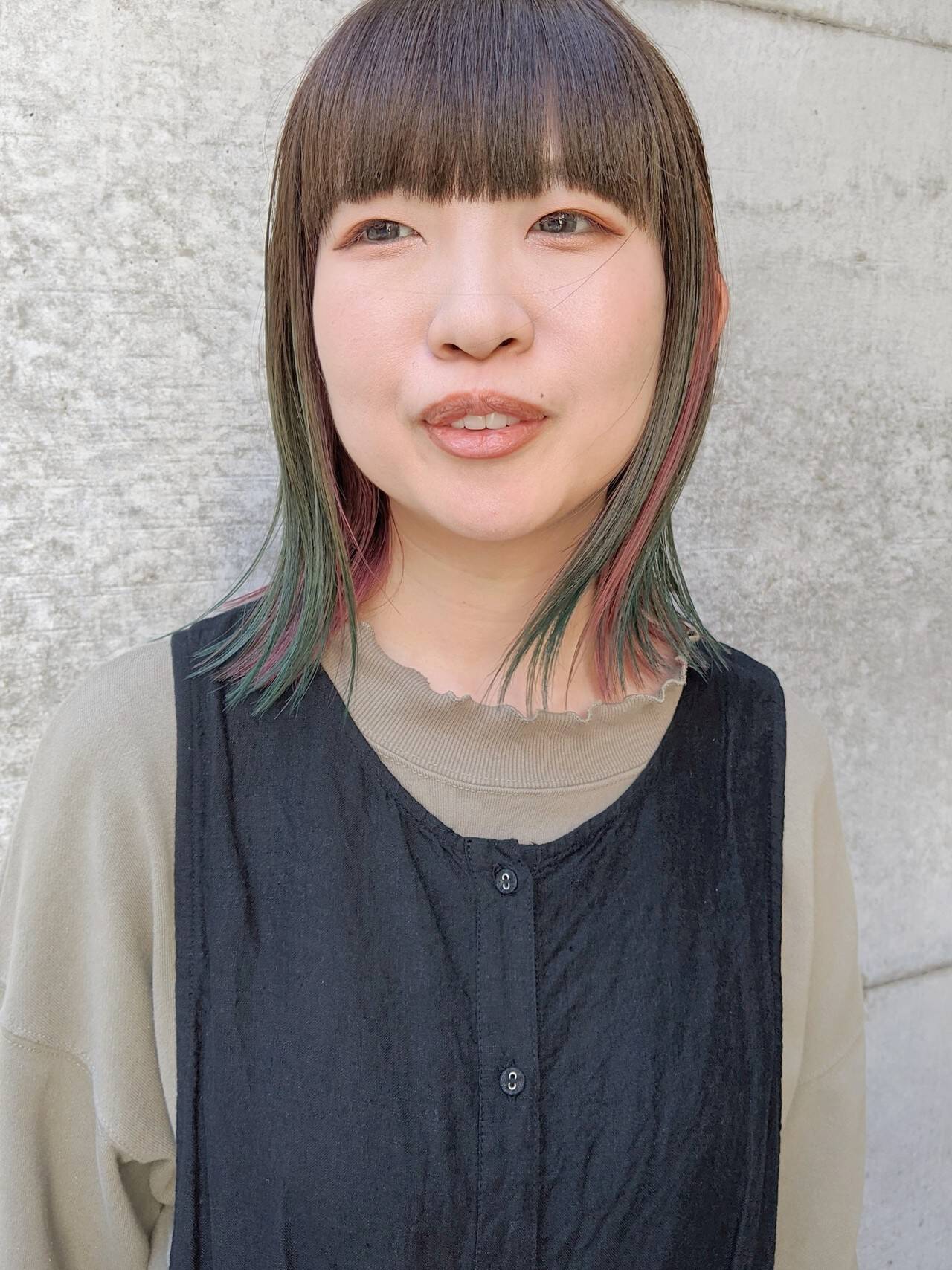 ベリーピンク グラデーションカラー ターコイズブルー ミディアム Mowen Hifumi Hair
