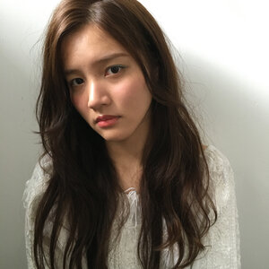 ヌーディーカラー をヘアにも 秋はヌーディーで 女子に Hair