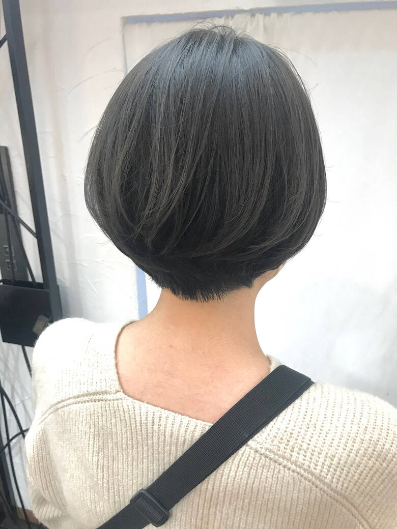 ショートボブ アッシュグレージュ ナチュラル アッシュグレー Baco 渡部朋子 6181 Hair