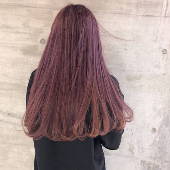 ピンクアッシュで色っぽくて女性らしいヘアスタイルまとめ Hair