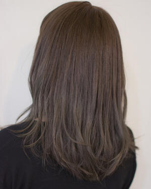 ボブとブルージュで大人の透明感を手に入れる Hair ボブとブルージュで大人の透明感を手に入れる Hair