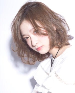 大人だからこそ似合うスタイル レイヤードヘアが上品キレイ Hair
