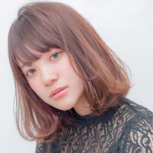 面長さんに似合うのはこれ 注意すべきポイントと面長さん向けボブ