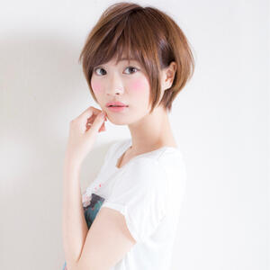 ショートヘアのメイクはあえてレディな雰囲気で 色っぽ美人の作り方 ショートヘアのメイクはあえてレディな雰囲気で 色っぽ美人の作り方