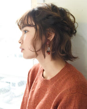 海やプールにぴったりなヘアスタイル 濡れてもかわいい髪型15選 Hair