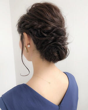 悩めるミディアムさんの結婚式ヘアはコレ かわいいアレンジ集 Hair