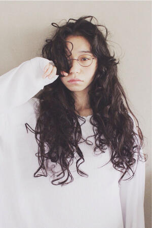 黒髪ロングは前髪なしで垢抜け女子になれる魔法のヘア Hair 黒髪ロングは前髪なしで垢抜け女子になれる魔法のヘア Hair