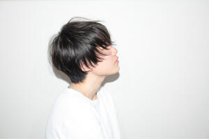 くせ毛を生かして コテ アイロン不要 セットしたように見せる テク