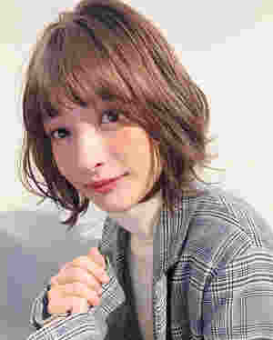 ラブリーぽっちゃり 30 髪型 セミロング 30代 最も人気のある髪型