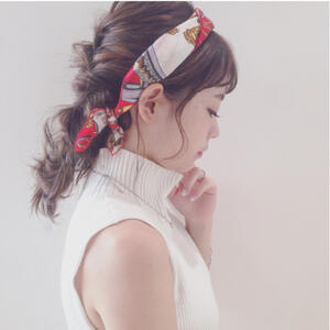 この冬はいつものスタイルにヘアアクセを トレンド感溢れる この冬はいつものスタイルにヘアアクセを トレンド感溢れる